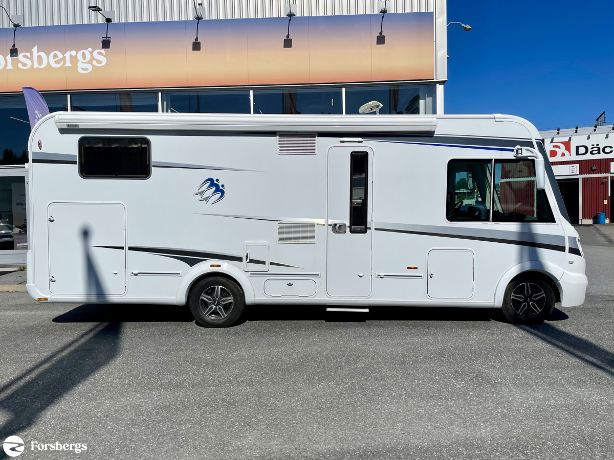 Knaus Sky 740 / LÅNGBÄDDAR / KAMKEDJA / TAKSÄNG / 2 Års GARANTI, bild 2 av 21