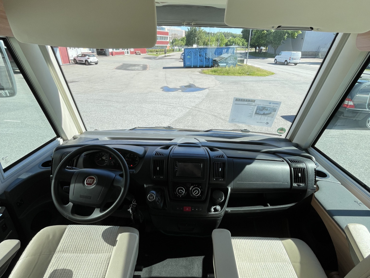 Knaus Sky 740 / LÅNGBÄDDAR / KAMKEDJA / TAKSÄNG / 2 Års GARANTI, bild 19 av 21