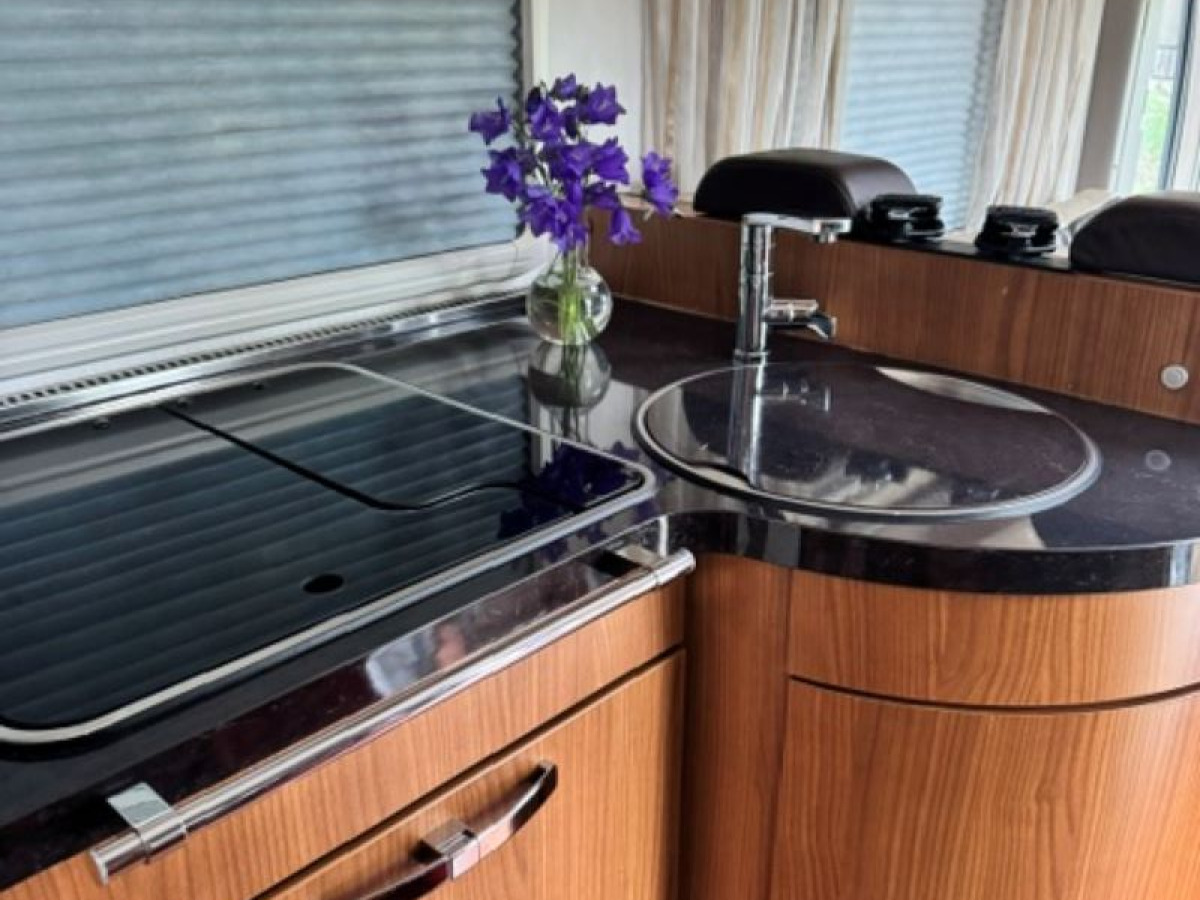 Hymer B654SL-L Star Edition 2011 alkochassi, bild 6 av 11