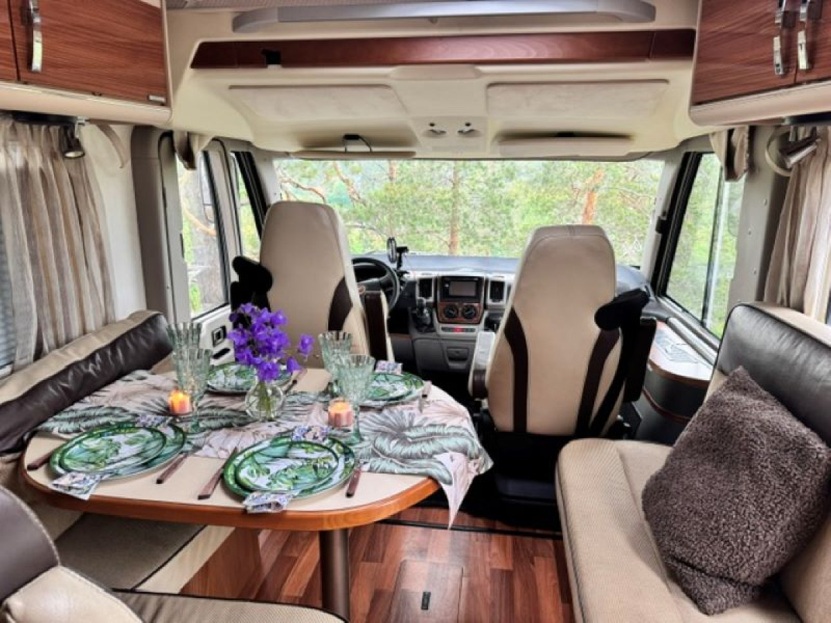 Hymer B654SL-L Star Edition 2011 alkochassi, bild 8 av 11