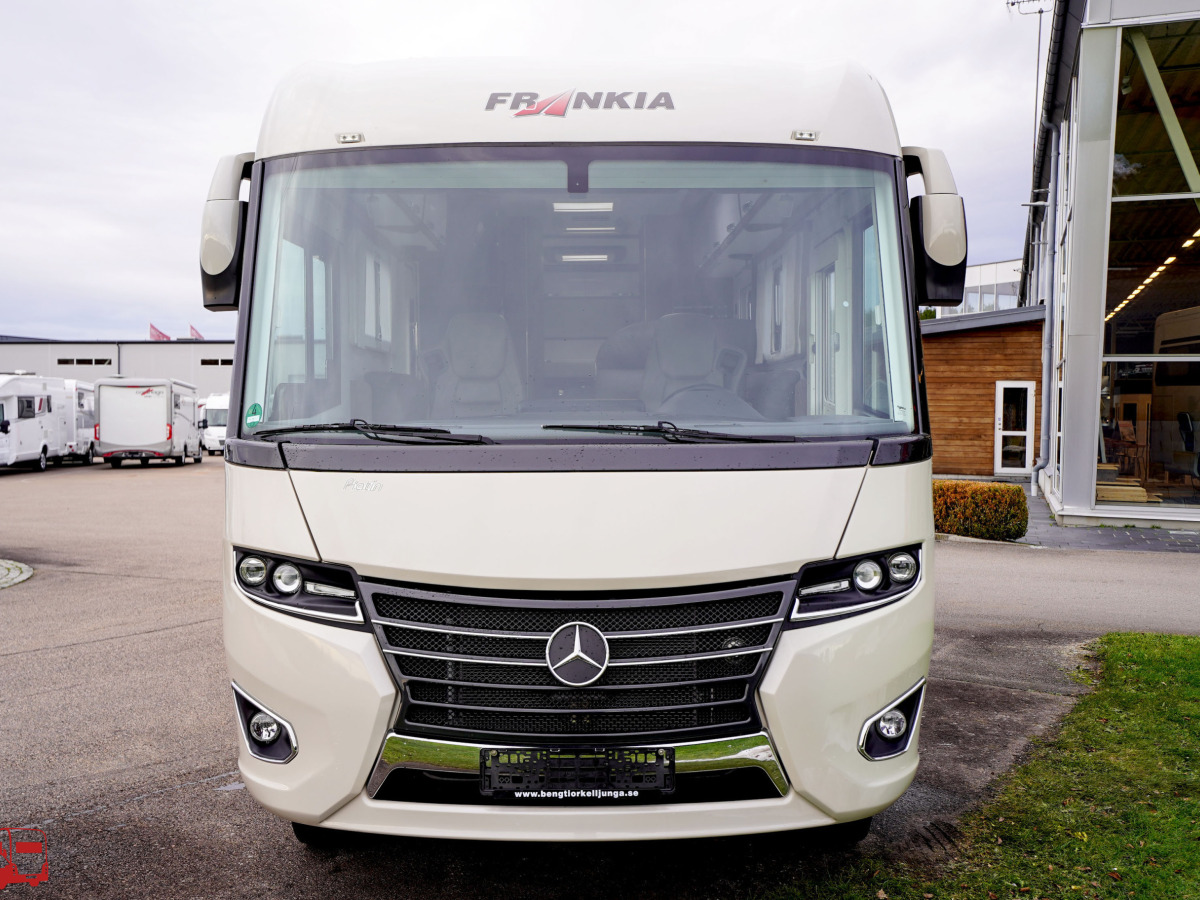 Frankia 8400 QD Platin Mercedes, bild 27 av 44