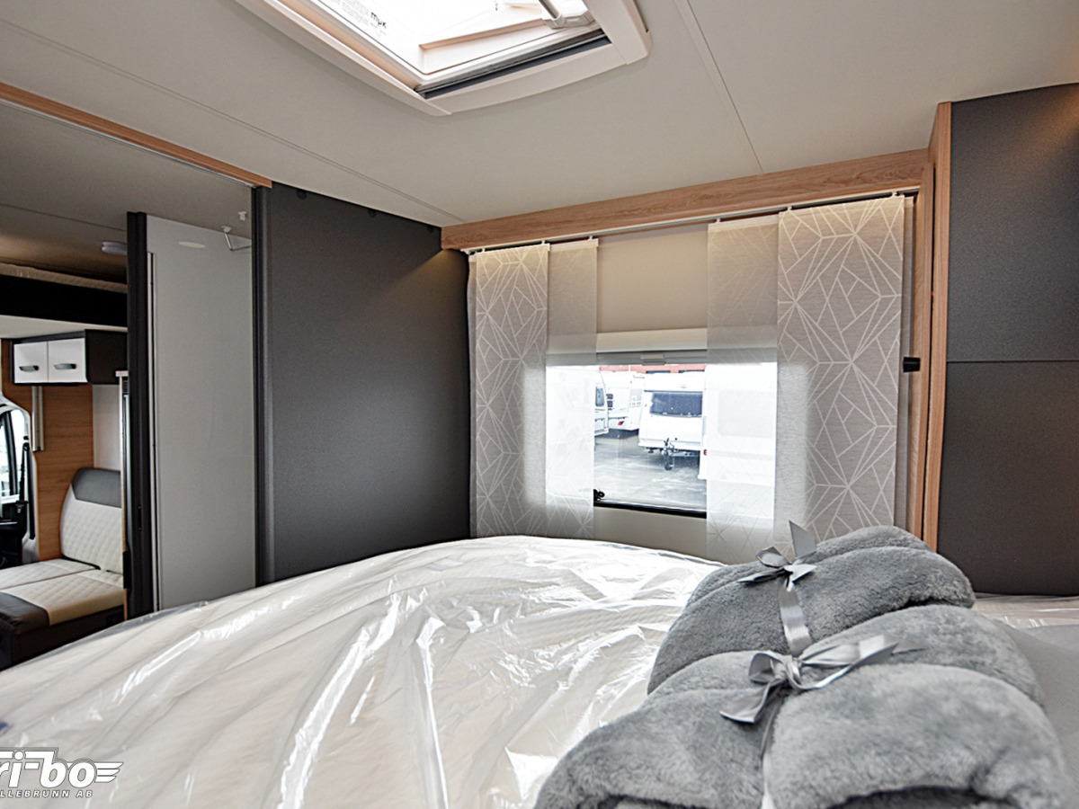 Knaus 700 LX LVE WAVE Platinum Selection, Queenbed, Dubbelbädd, bild 16 av 32