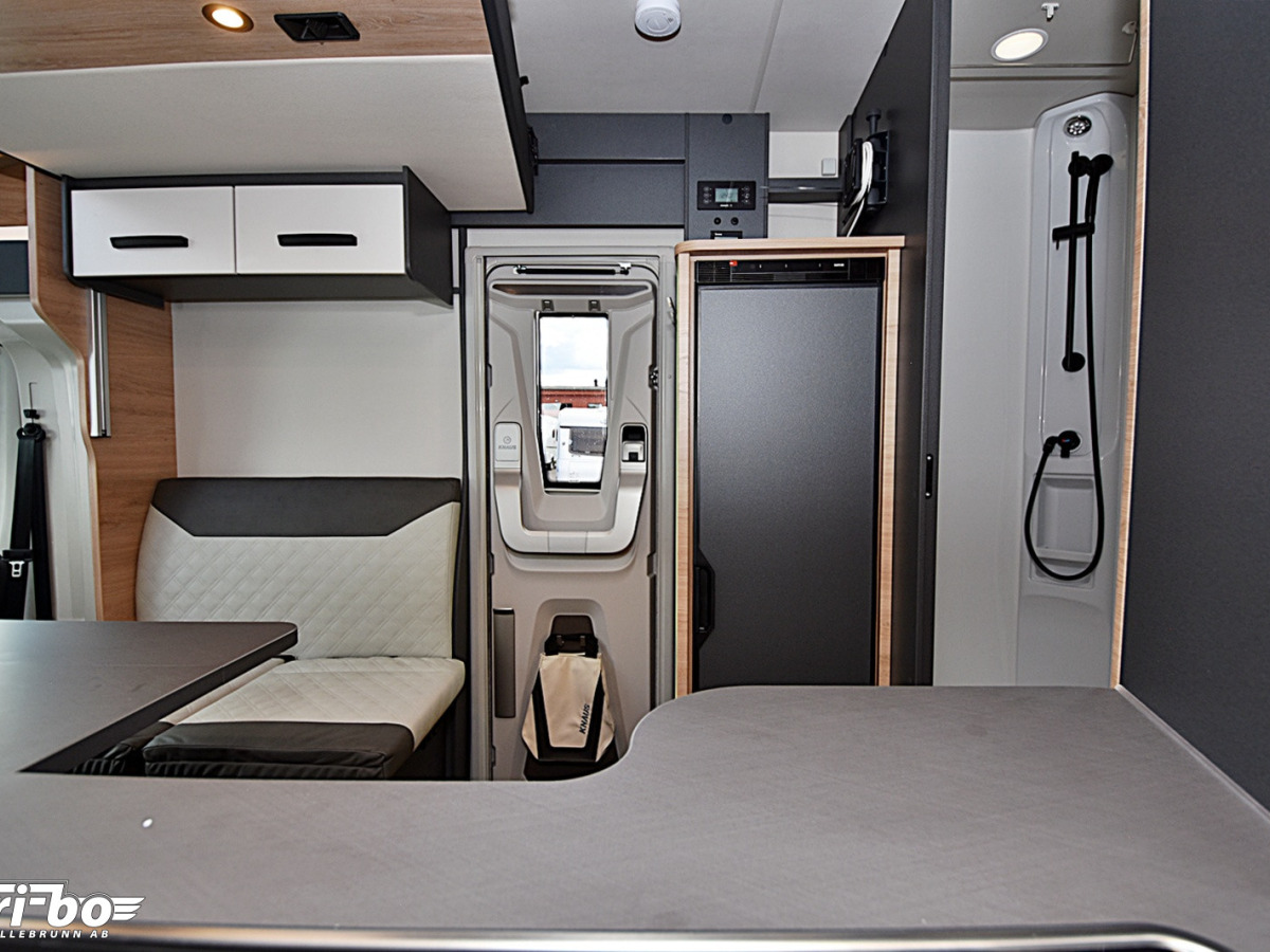 Knaus 700 LX LVE WAVE Platinum Selection, Queenbed, Dubbelbädd, bild 21 av 32