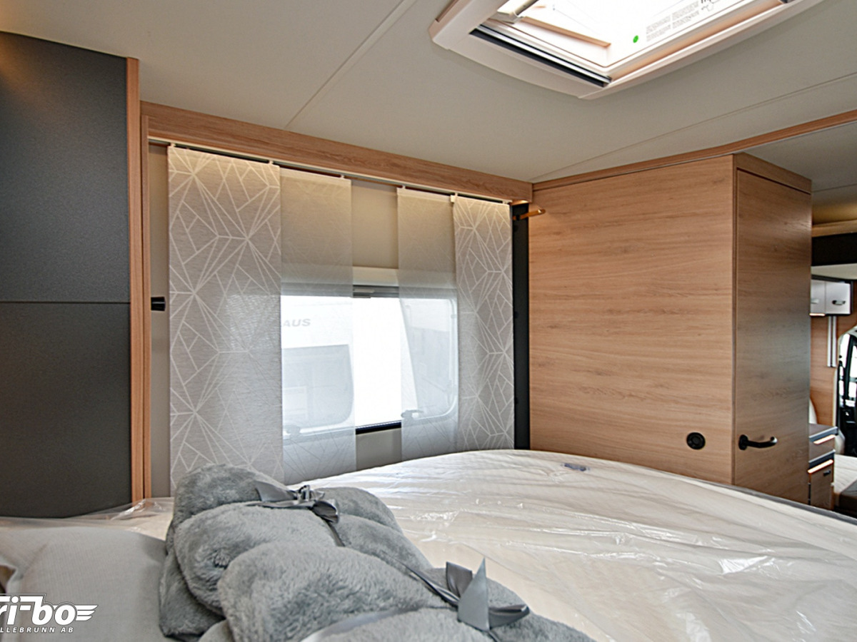 Knaus 700 LX LVE WAVE Platinum Selection, Queenbed, Dubbelbädd, bild 14 av 32