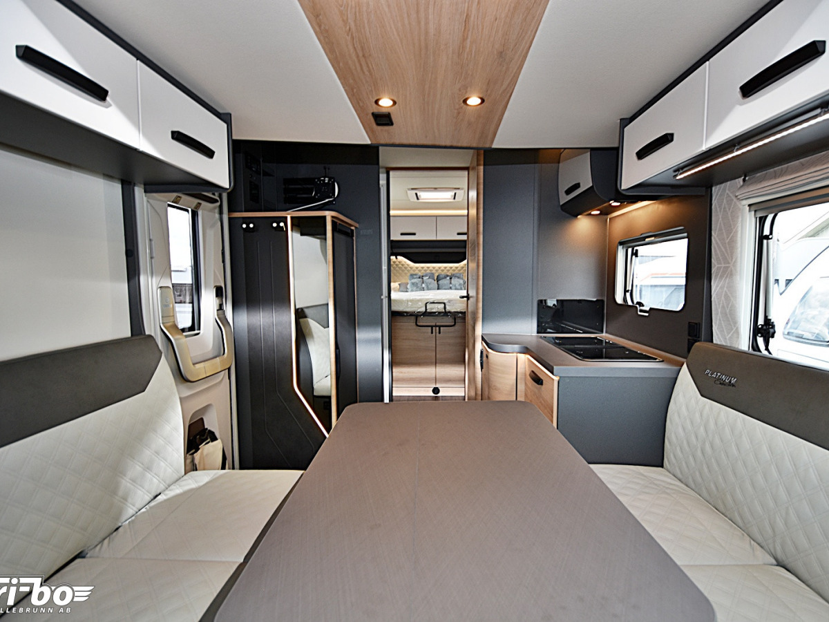 Knaus 700 LX LVE WAVE Platinum Selection, Queenbed, Dubbelbädd, bild 6 av 32