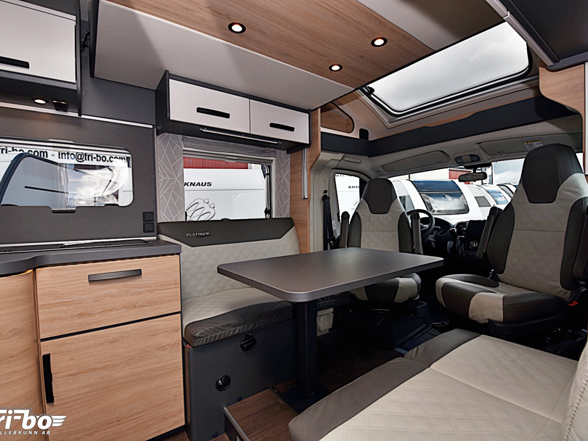 Knaus 700 LX LVE WAVE Platinum Selection, Queenbed, Dubbelbädd, bild 9 av 32