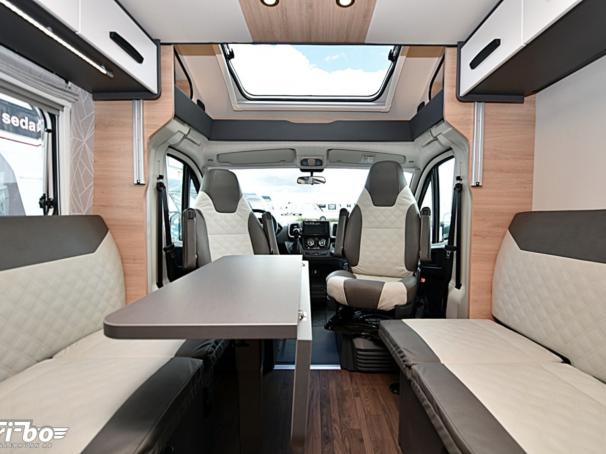 Knaus 700 LX LVE WAVE Platinum Selection, Queenbed, Dubbelbädd, bild 24 av 32