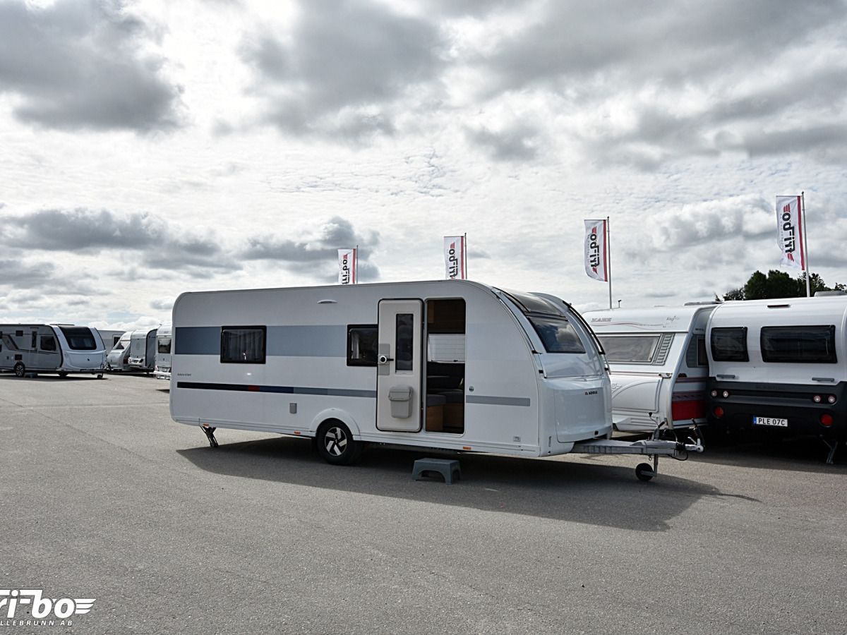 Adria 613 HT Adora, Långbädd, bild 35 av 35