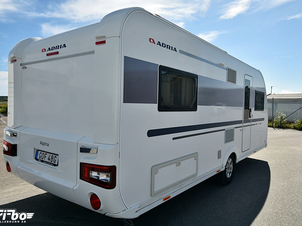 Adria 613 HT Adora, Långbädd, bild 3 av 35