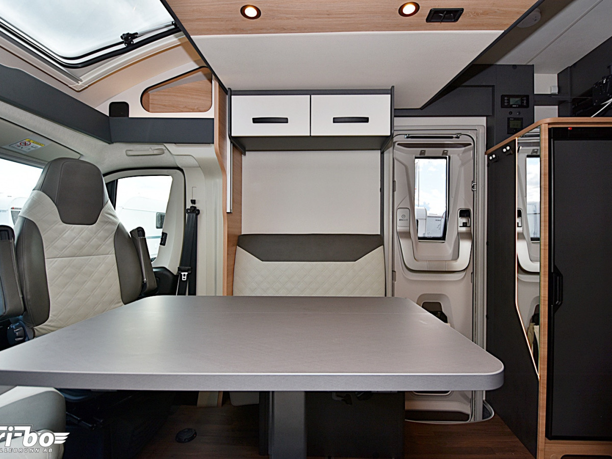 Knaus 700 LX LVE WAVE Platinum Selection, Queenbed, Dubbelbädd, bild 25 av 32