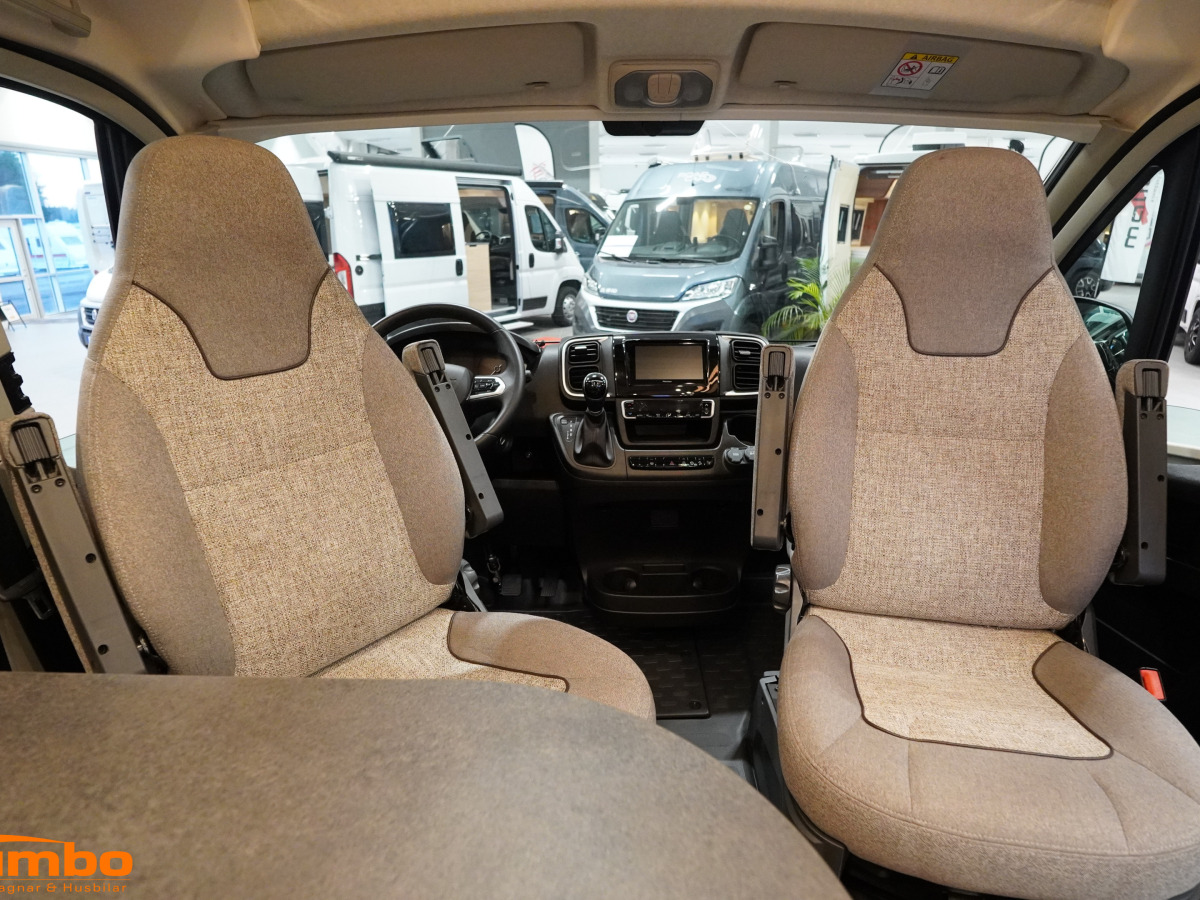 Malibu VAN 640 LE RB GT skyview Pop up Automat 9G 180hk, bild 4 av 23