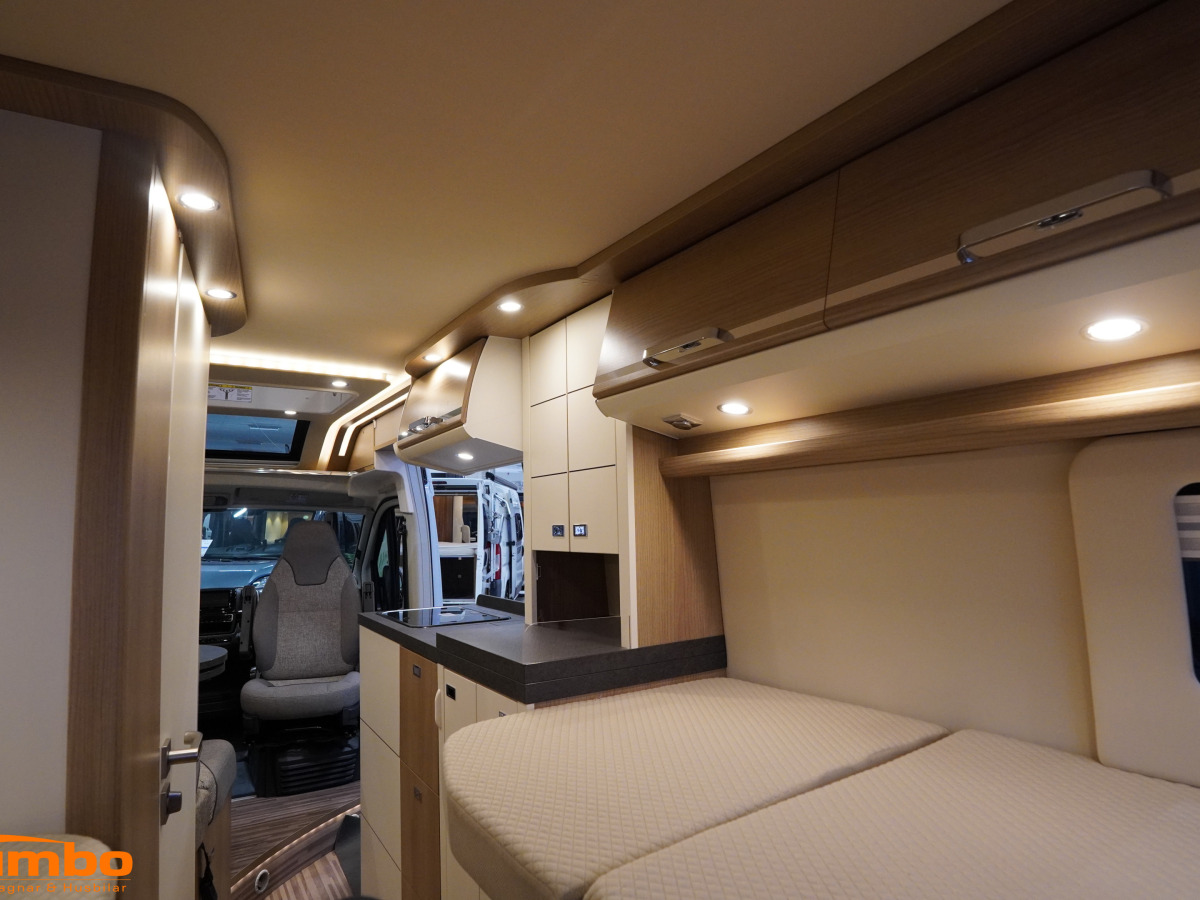 Malibu VAN 640 LE RB GT skyview Pop up Automat 9G 180hk, bild 16 av 23