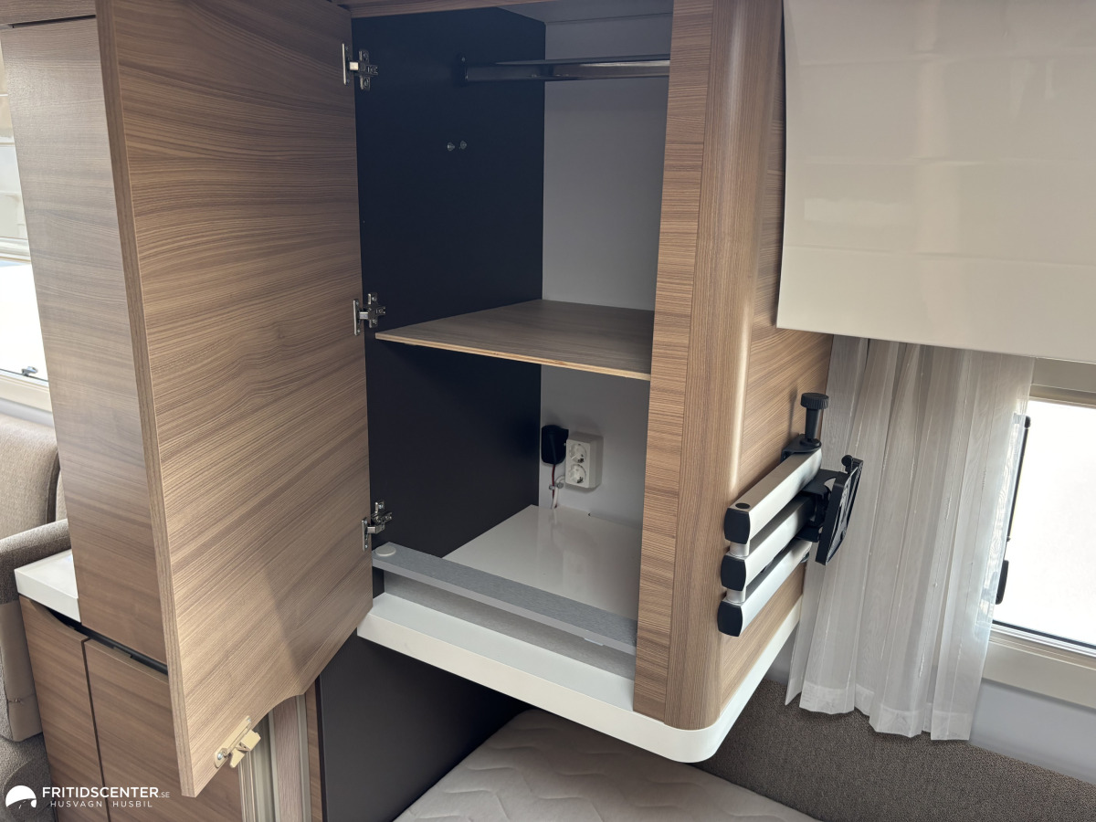 Adria ALPINA 753 HT *ALDE Värme/ Mover / Tält*, bild 22 av 38