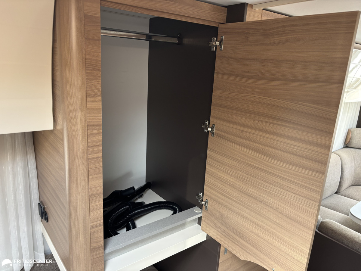 Adria ALPINA 753 HT *ALDE Värme/ Mover / Tält*, bild 23 av 38
