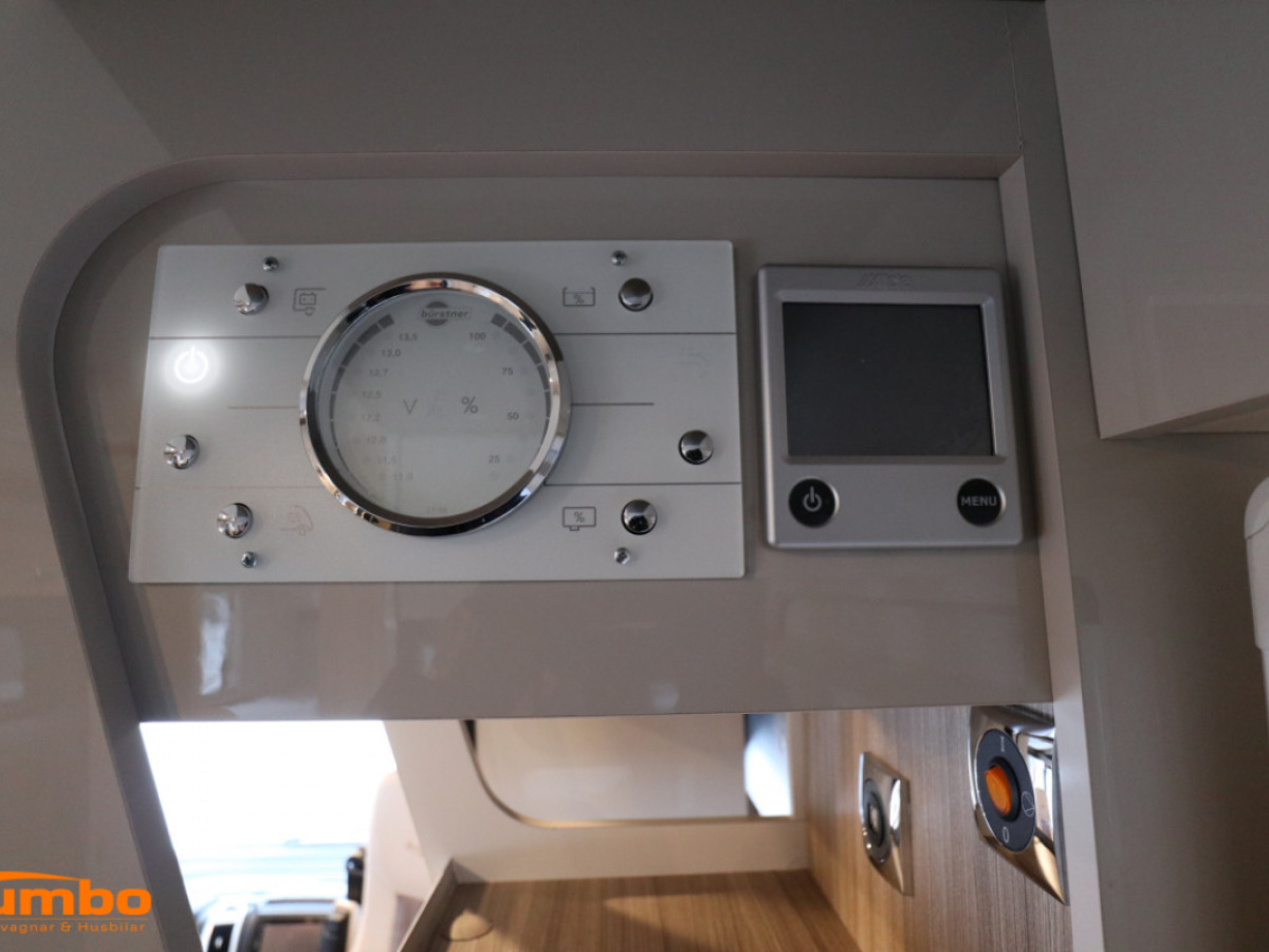 Bürstner LYSEO I 726 Automat 160hk Hydraulben, bild 25 av 30