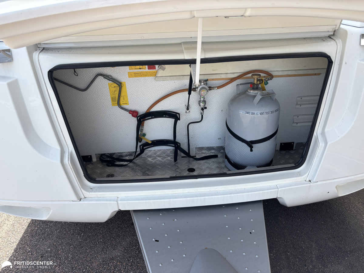 Adria ALPINA 753 HT *ALDE Värme/ Mover / Tält*, bild 15 av 38