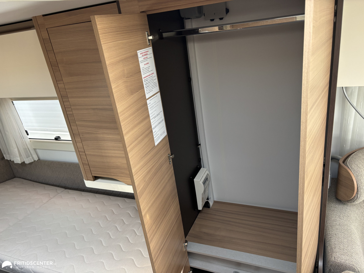 Adria ALPINA 753 HT *ALDE Värme/ Mover / Tält*, bild 17 av 38