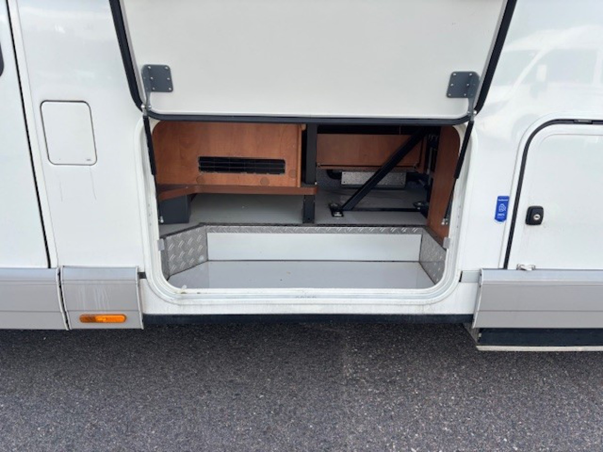 Carthago CHIC C-LINE XL 5,5LE, bild 3 av 16