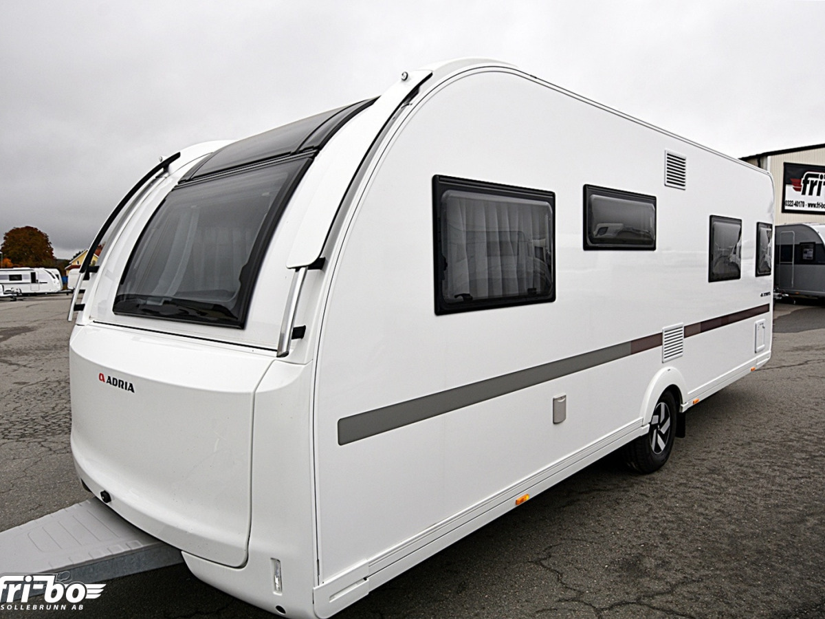 Adria 613 UT Adora, Queenbed, bild 29 av 29