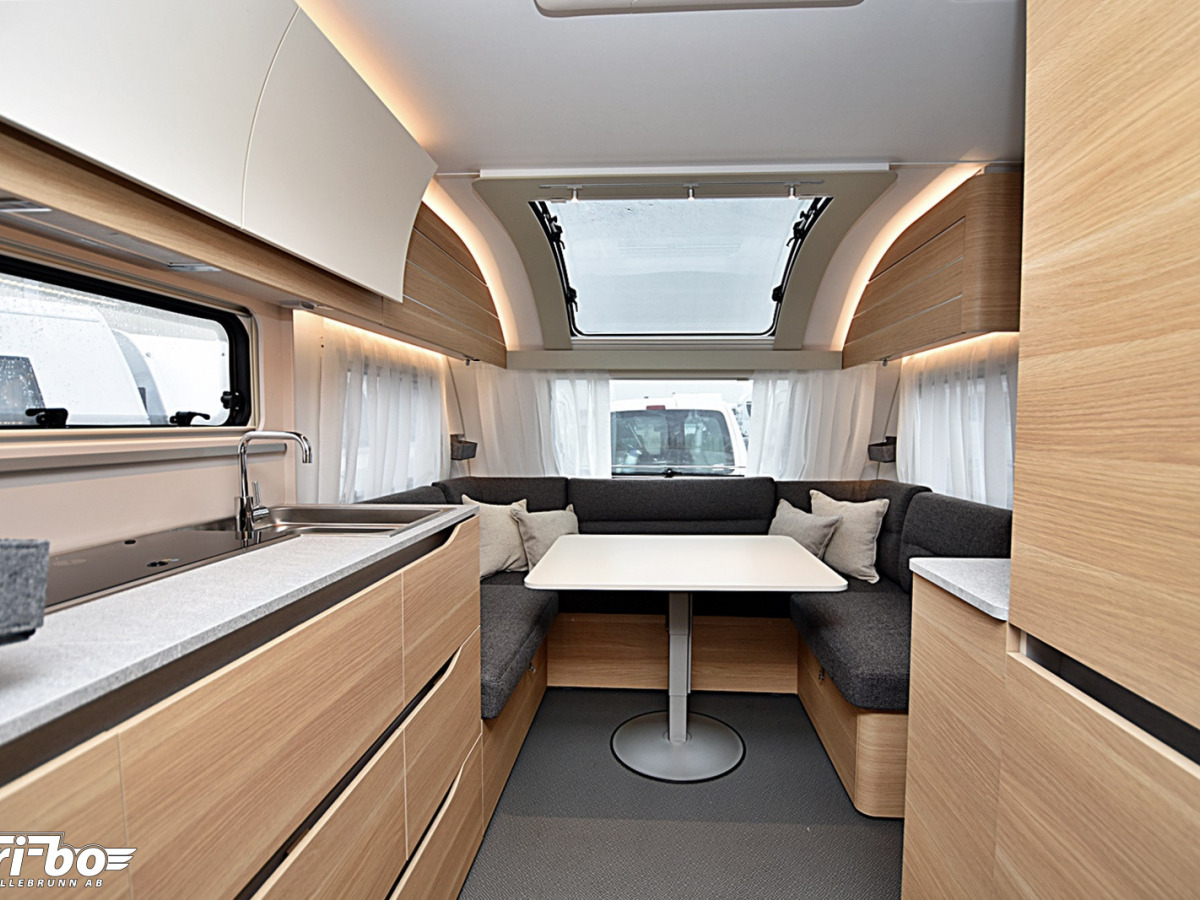 Adria 613 UT Adora, Queenbed, bild 20 av 29