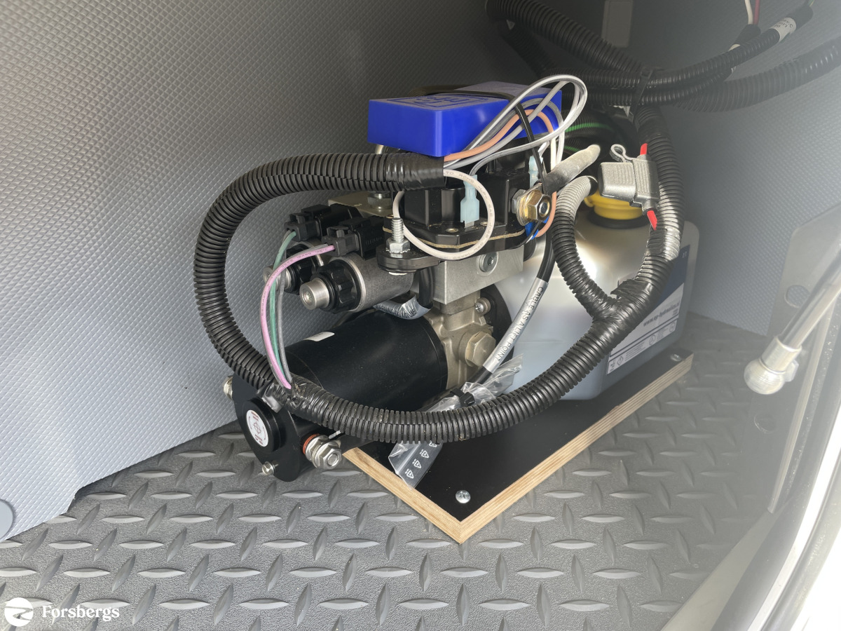 Frankia 840 GD // Hydrauliska stödben, bild 7 av 47