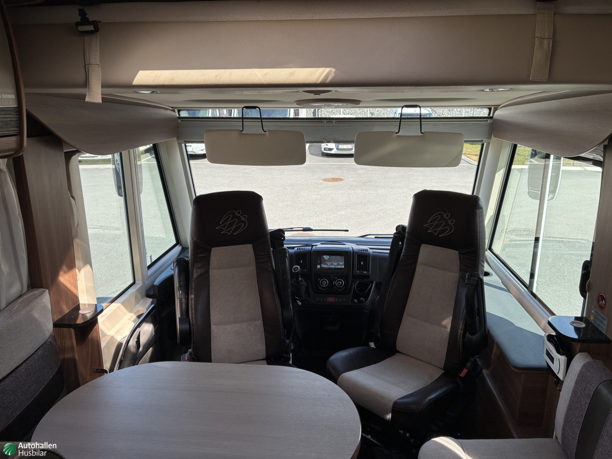 Knaus R04 700 Sky Plus, bild 5 av 15