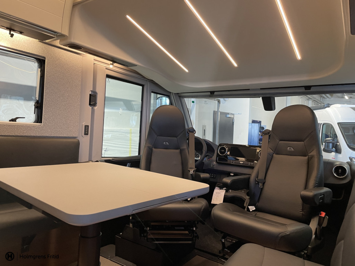 Adria SUPER SONIC 890LC, bild 4 av 13
