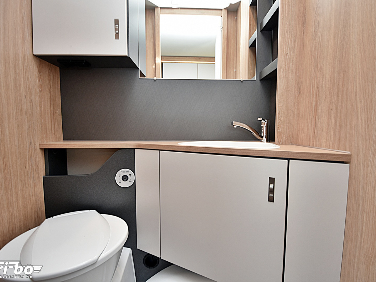 Knaus 460 EU Sport, Långbäddar, bild 22 av 26