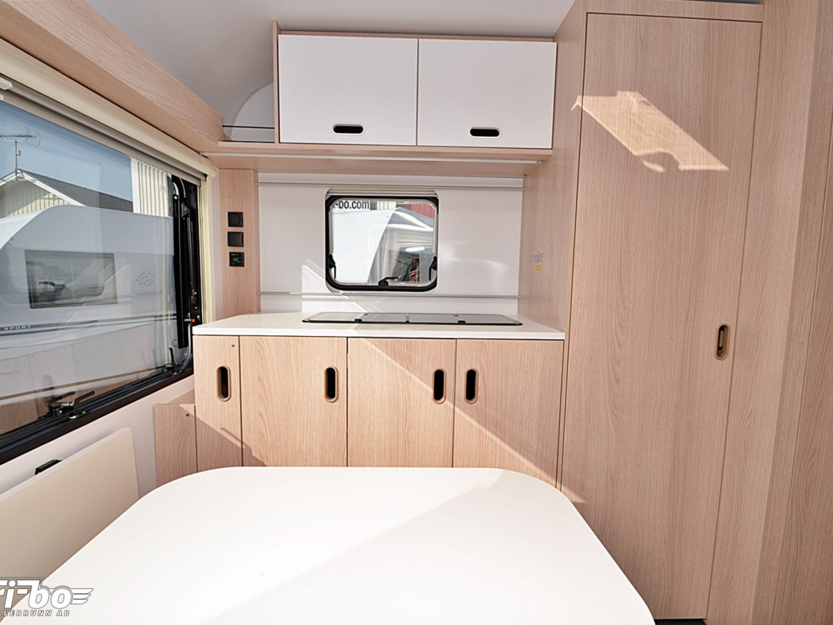 Adria 422 PY Altea, Dubbelbädd, bild 12 av 23