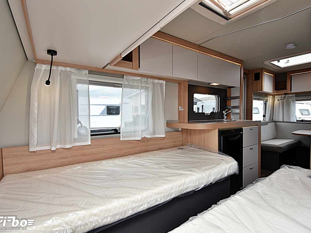 Knaus 460 EU Sport, Långbäddar, bild 14 av 26