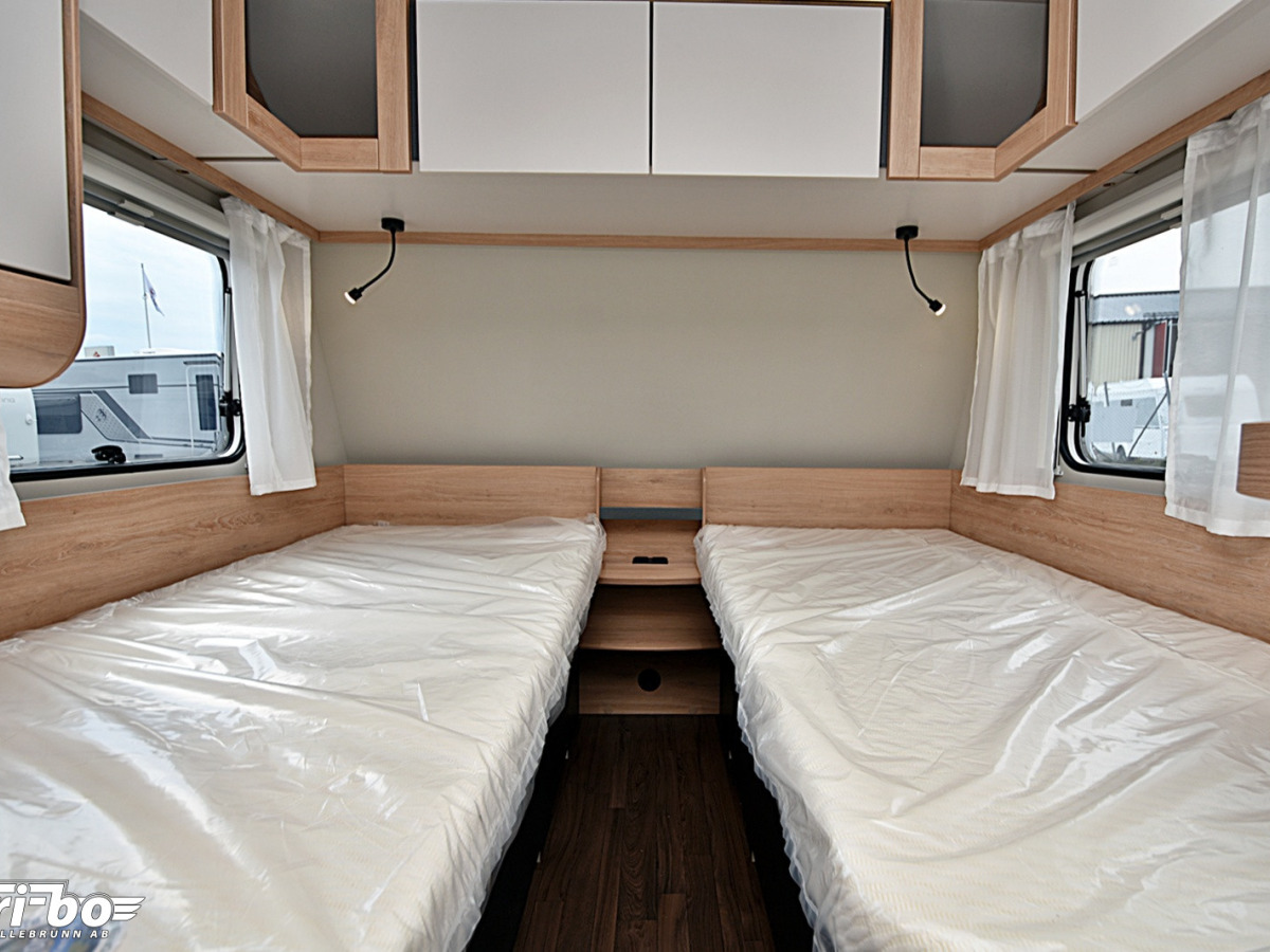 Knaus 460 EU Sport, Långbäddar, bild 13 av 26