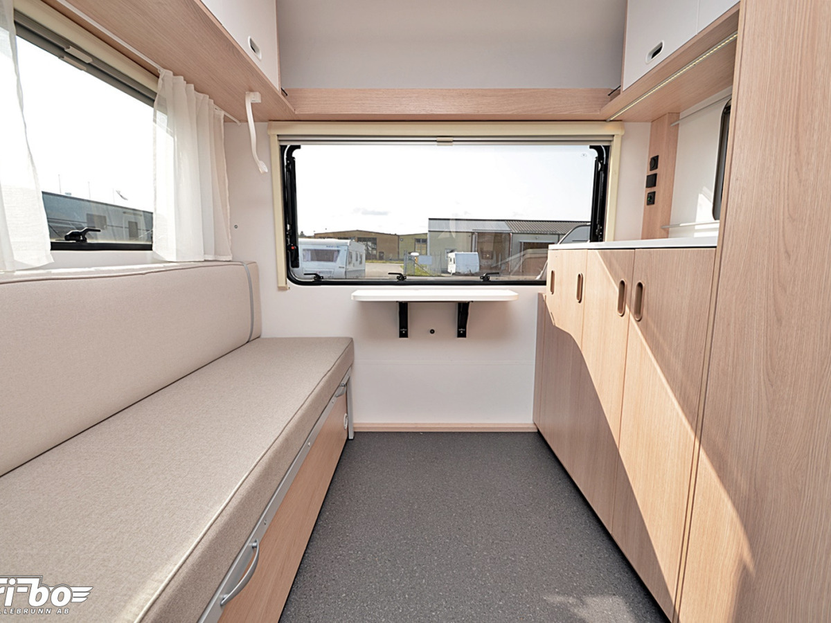 Adria 422 PY Altea, Dubbelbädd, bild 22 av 23