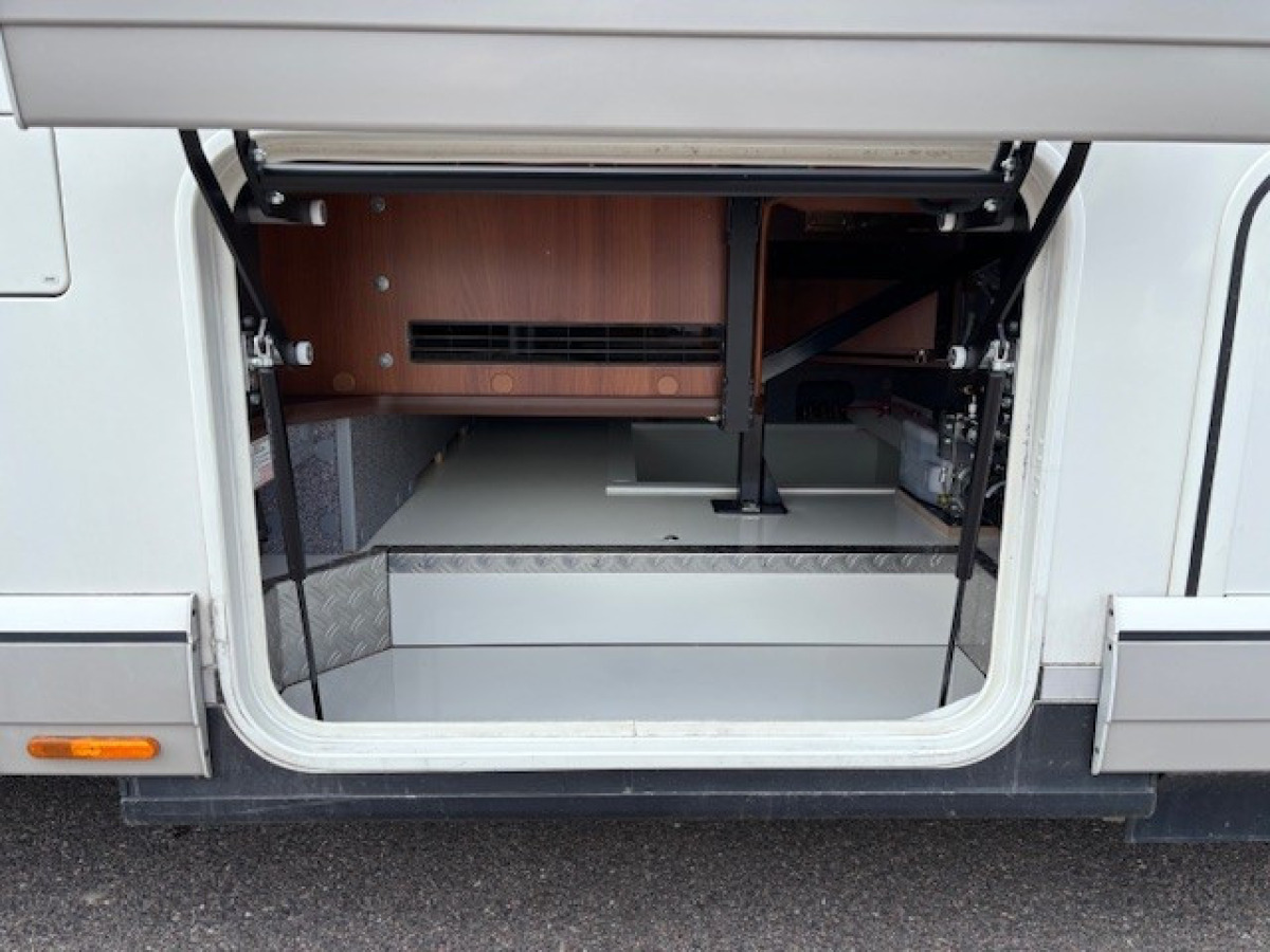 Carthago CHIC E-LINE I 51 QB, bild 3 av 19