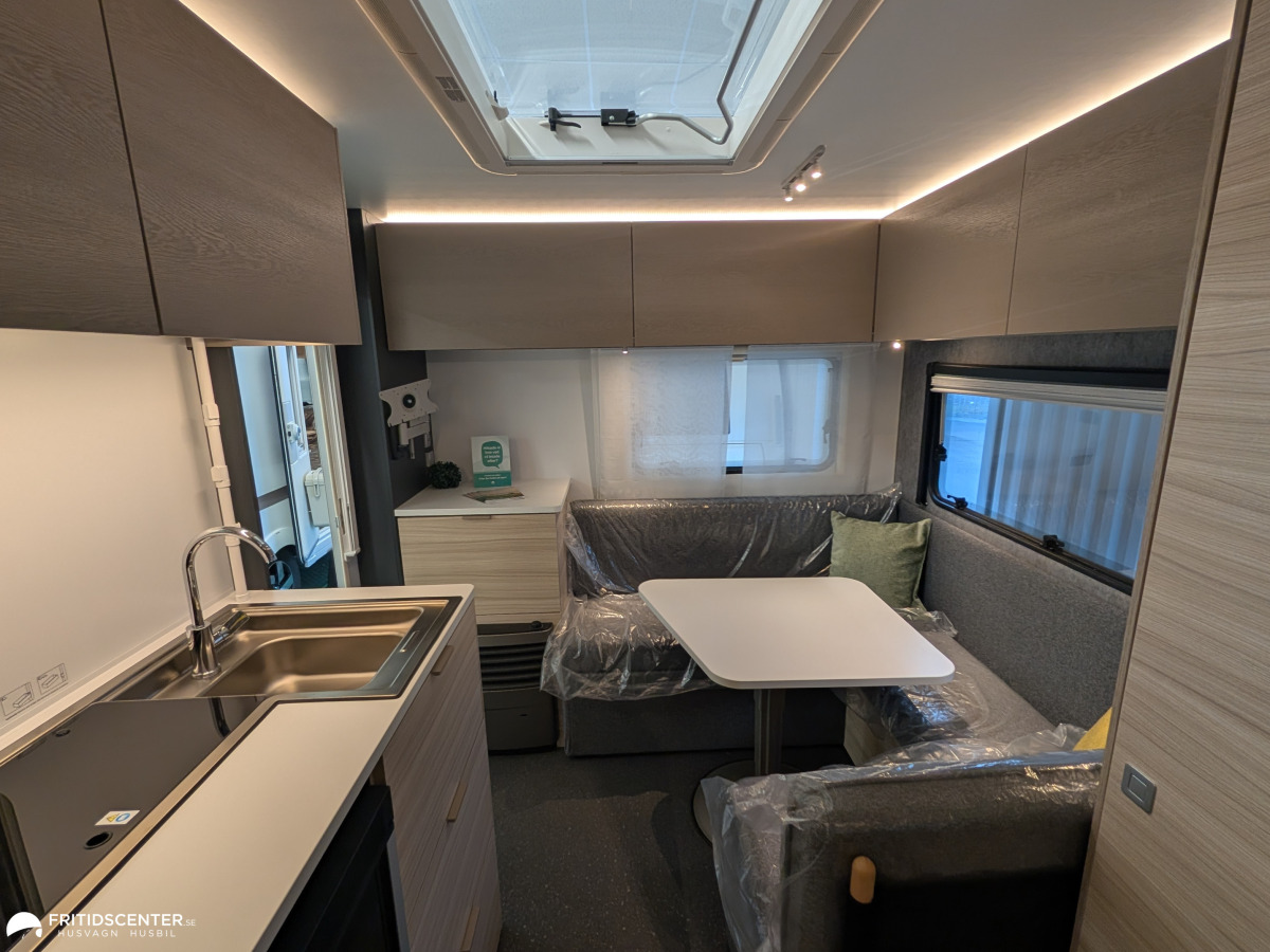 Adria Altea 432 PX *Smidig modern resevagn, bild 2 av 22
