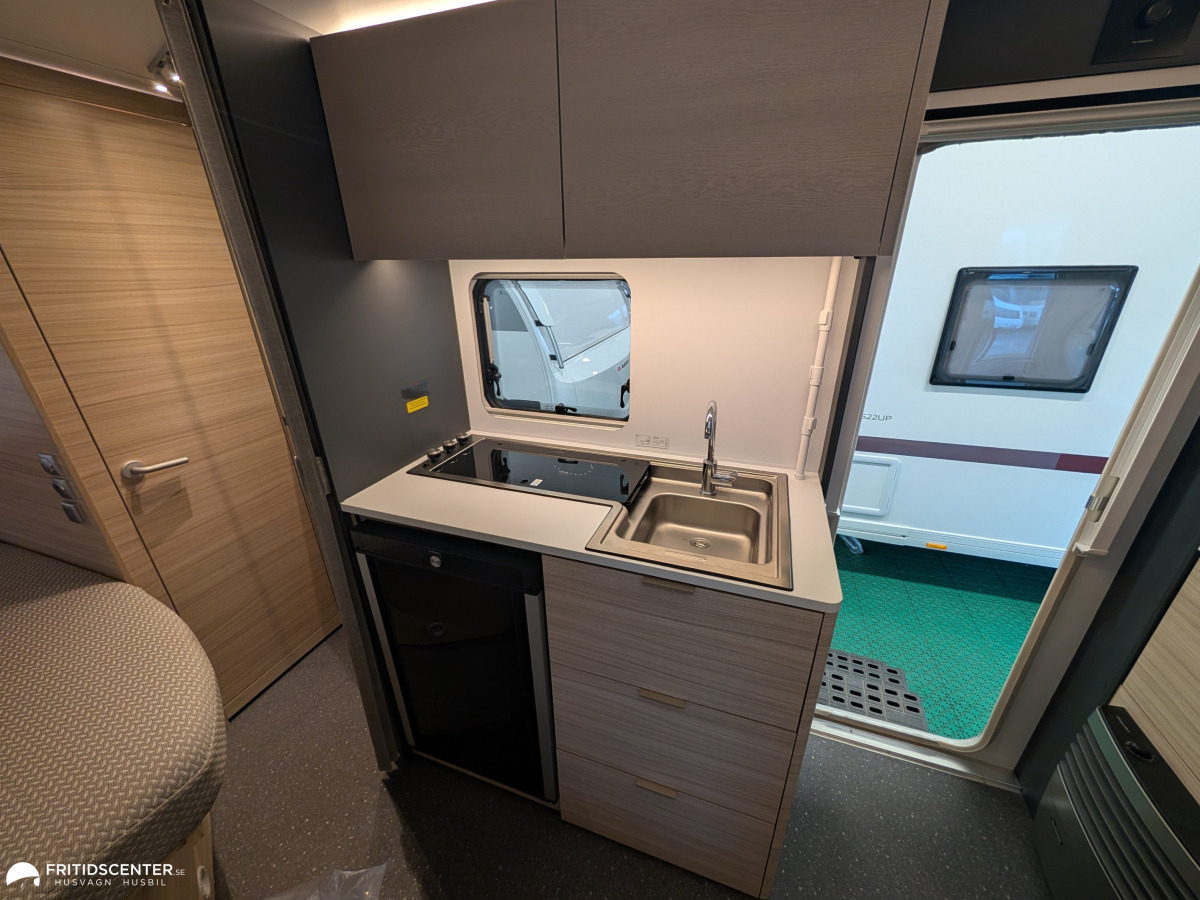 Adria Altea 432 PX *Smidig modern resevagn, bild 7 av 22
