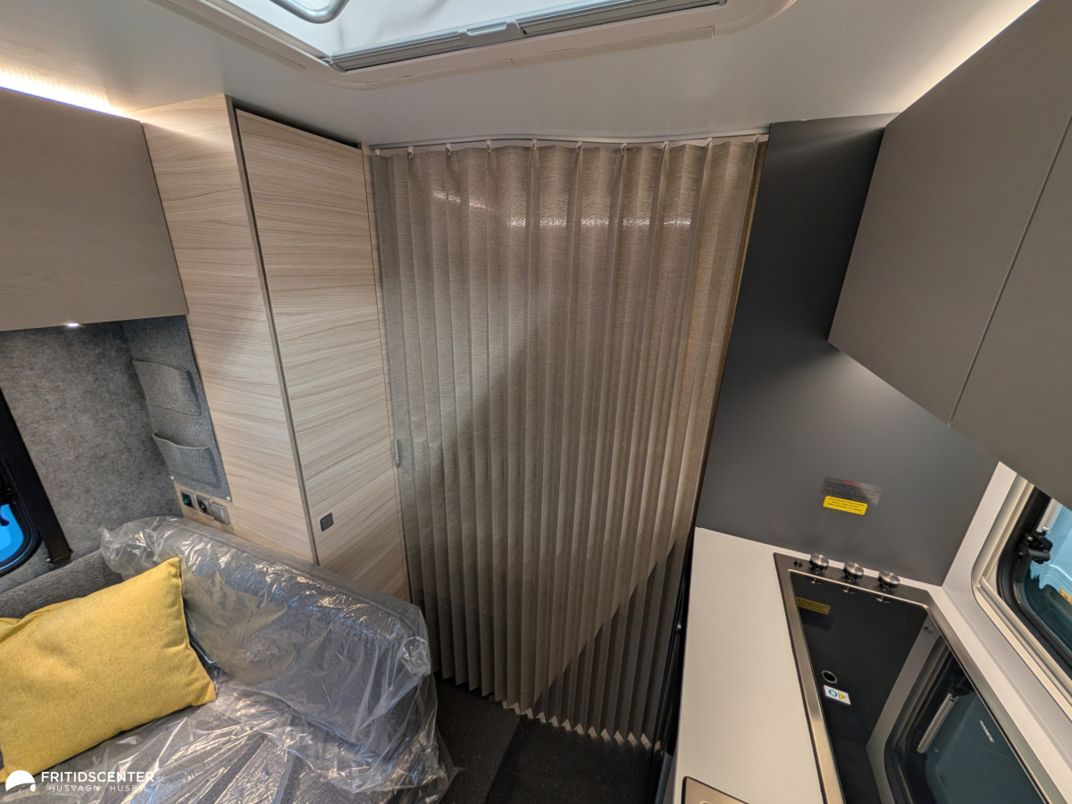 Adria Altea 432 PX *Smidig modern resevagn, bild 9 av 22