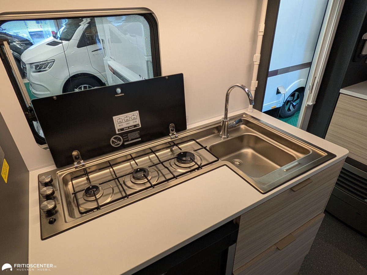 Adria Altea 432 PX *Smidig modern resevagn, bild 16 av 22