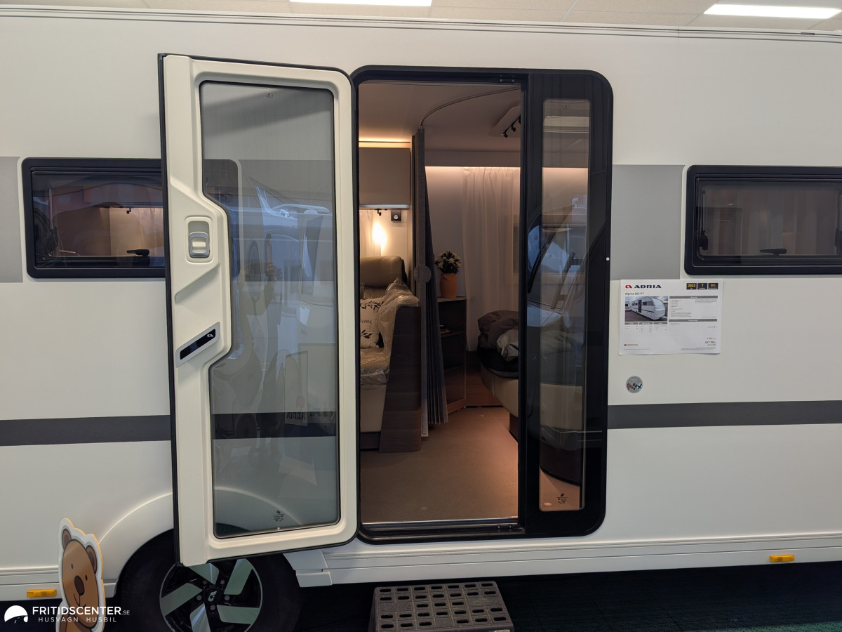 Adria Alpina 663 PT *Familjevagn med privata zoner / Välutrustad / ALDE, bild 2 av 33