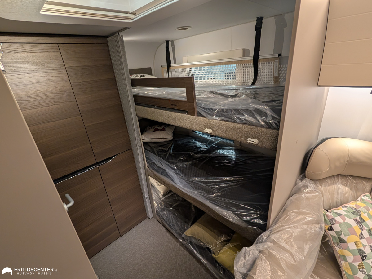Adria Alpina 663 PT *Familjevagn med privata zoner / Välutrustad / ALDE, bild 9 av 33