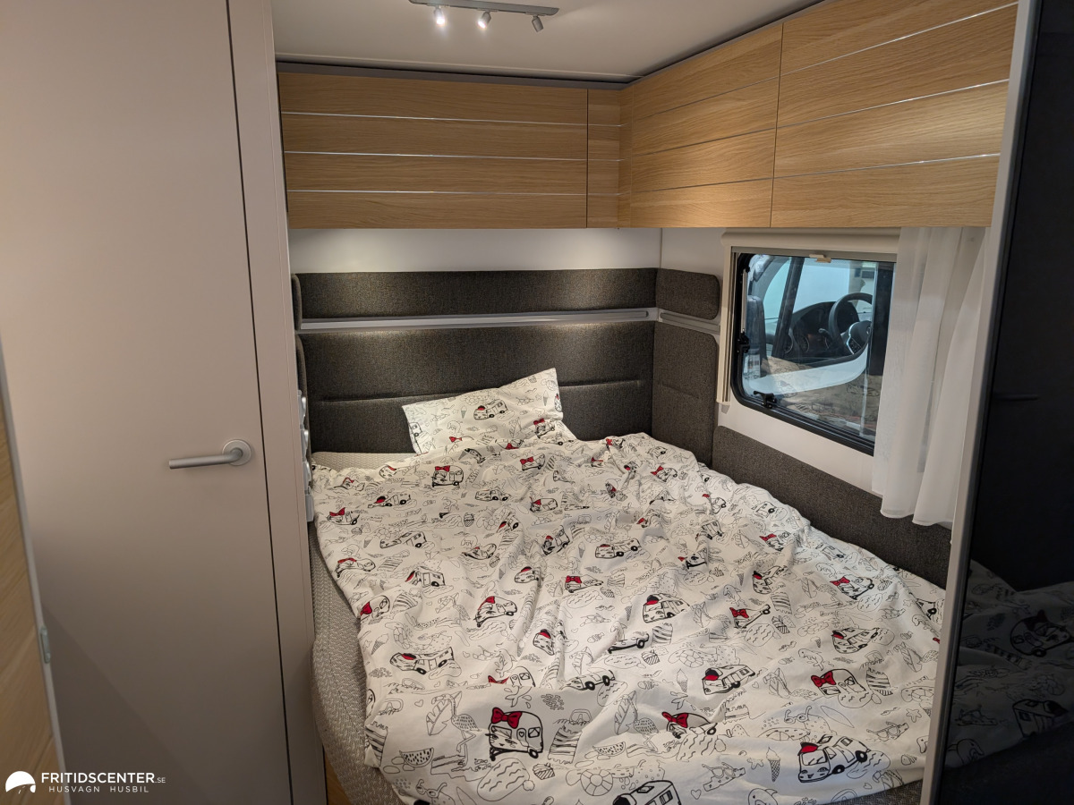Adria ADORA 522 UP *ALDE / Panoramafönster, bild 13 av 28