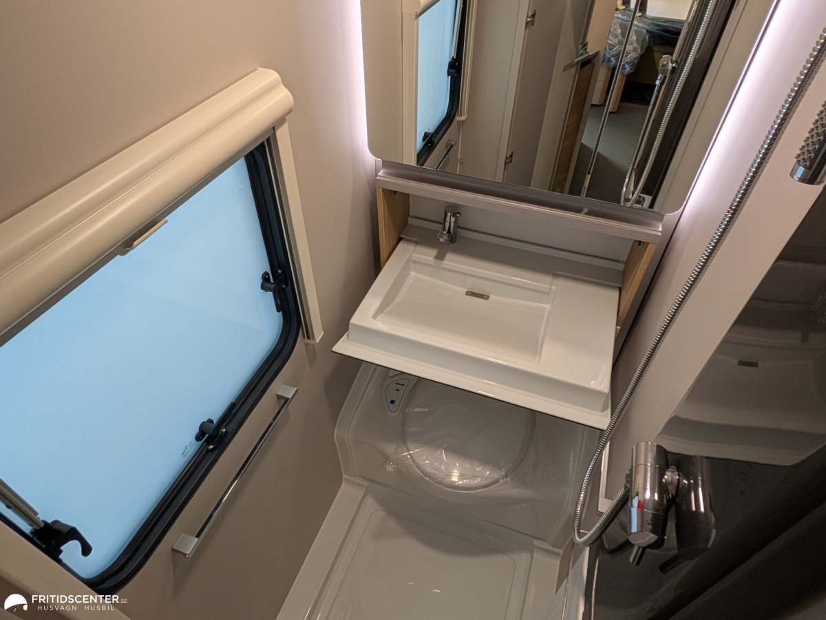 Adria ADORA 522 UP *ALDE / Panoramafönster, bild 16 av 28