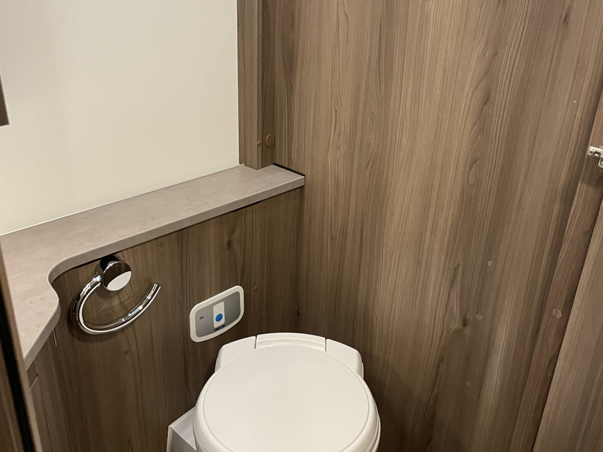 KABE Travel Master Intergrated 910 Imperial GB, bild 10 av 14