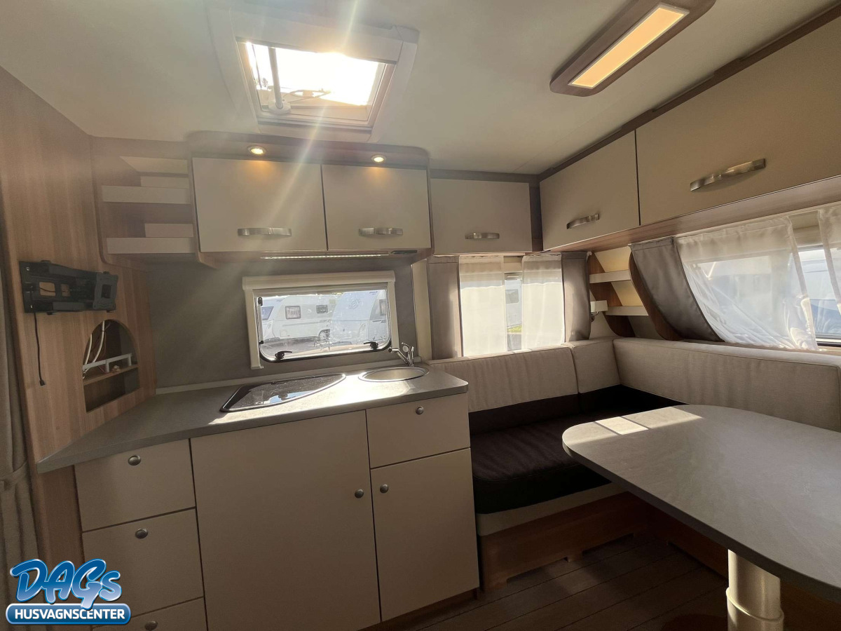 Weinsberg 740 UDF Ice Edition, bild 7 av 15