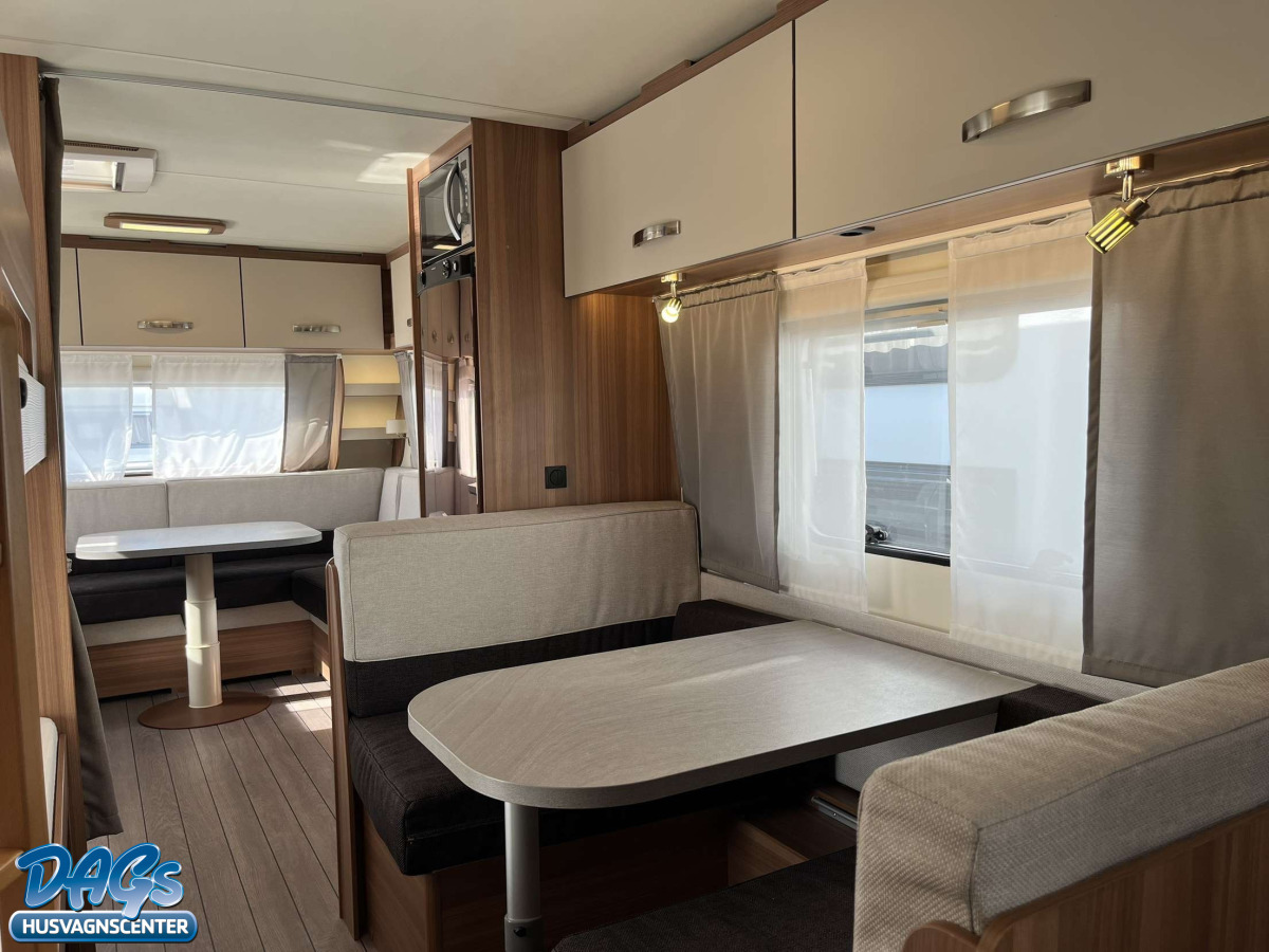 Weinsberg 740 UDF Ice Edition, bild 13 av 15