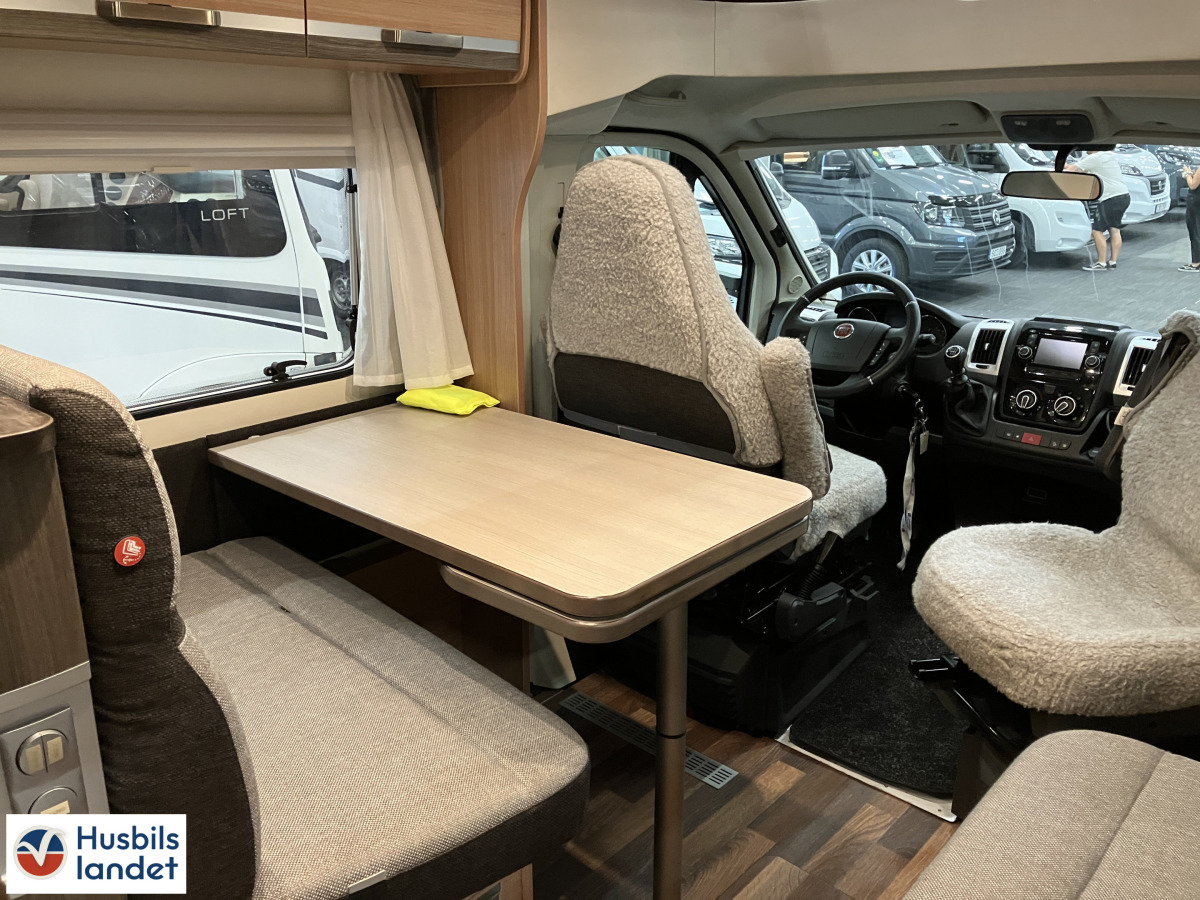 Knaus Sky Wave 700 Meg, bild 5 av 16