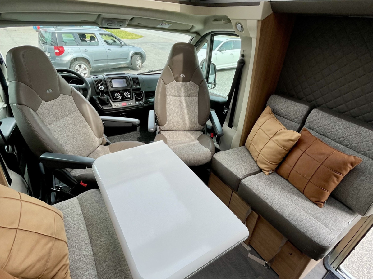Adria CORAL PLUS 670 DC / QUEENBED / ALDE / DRAGKROK, bild 21 av 27