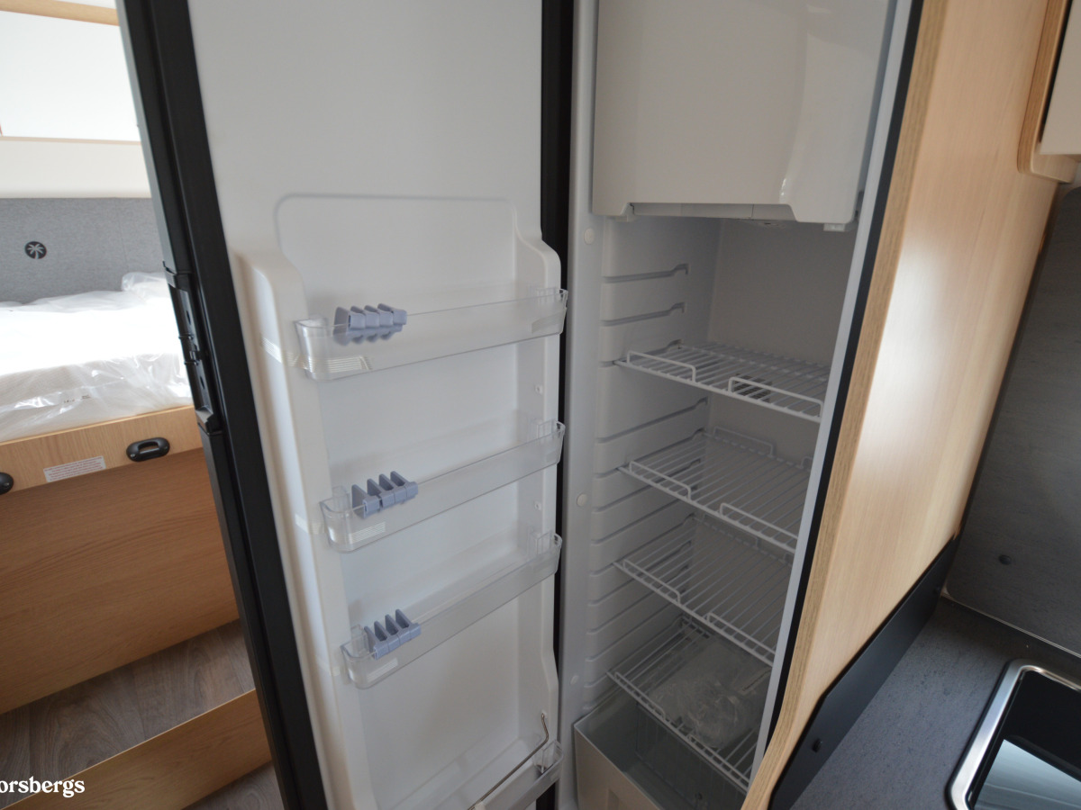 Sunlight A 7000S - PREMIÄR /5-bältade, 3500kg, bild 19 av 30