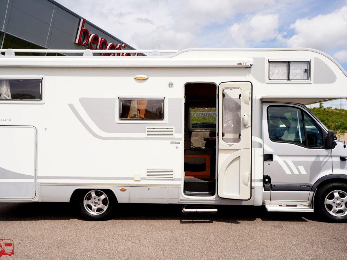 Adria Izola 697 SL Långbäddar Renoveringsobjekt, bild 4 av 42