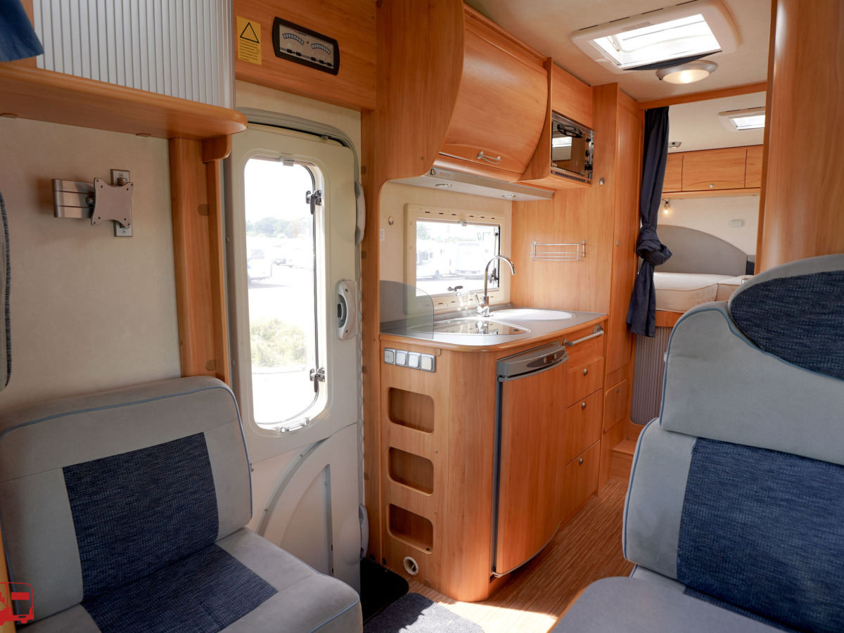 Adria Izola 697 SL Långbäddar Renoveringsobjekt, bild 6 av 42