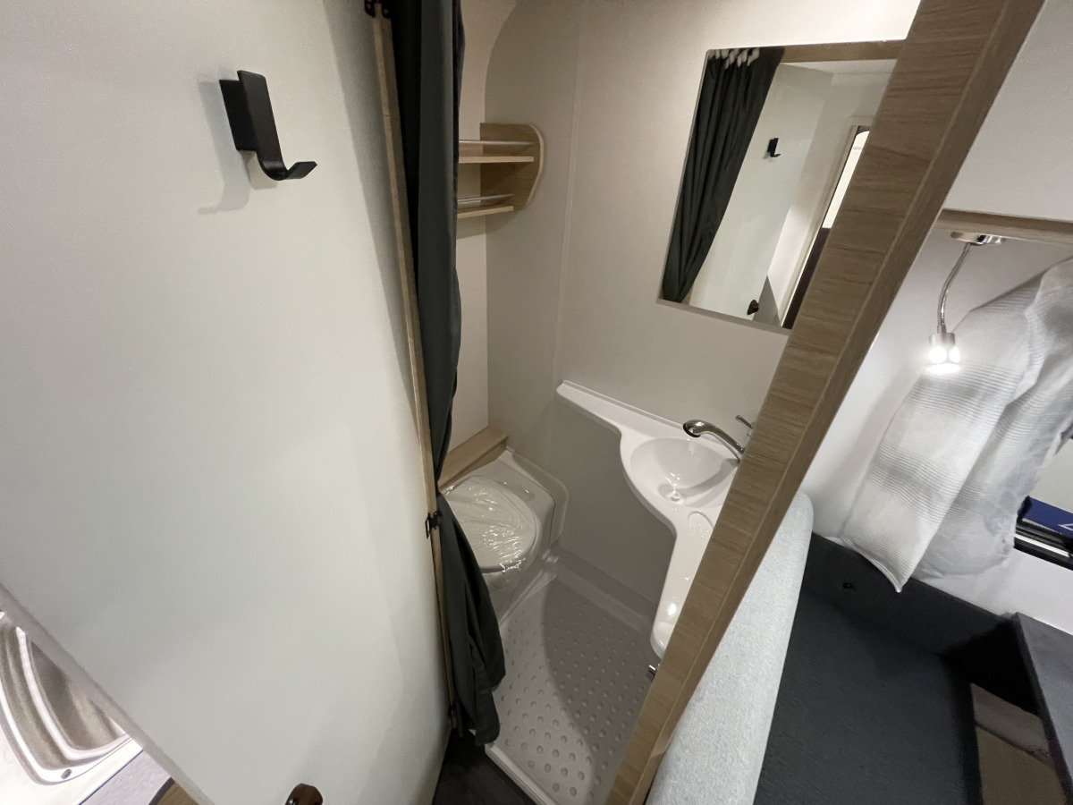 Caravelair Alba 400, bild 9 av 10